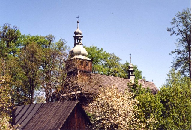 Kościół Św. Apostołów Szymona i Judy Tadeusza w Łodygowicach, foto Edward Wieczorek LODYGOWICE1x