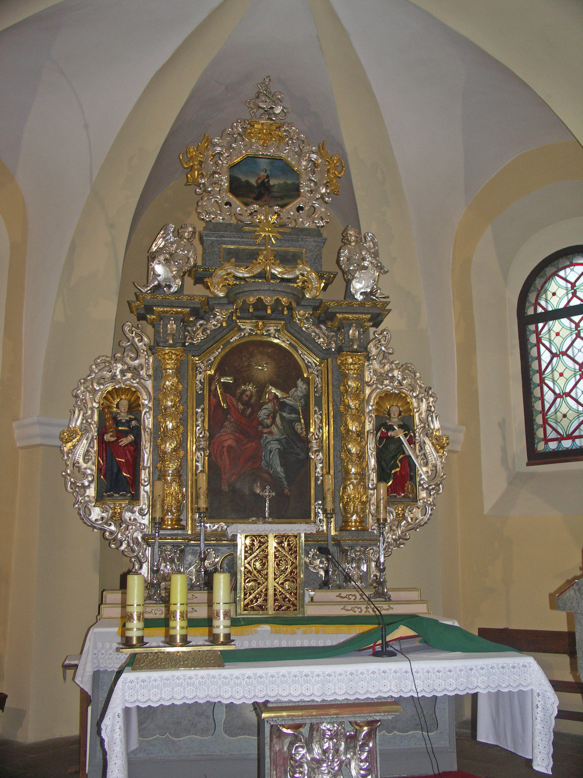 Ołtarz główny kościoła w Rachowicach, foto Edward Wieczorek rachowice oltarz