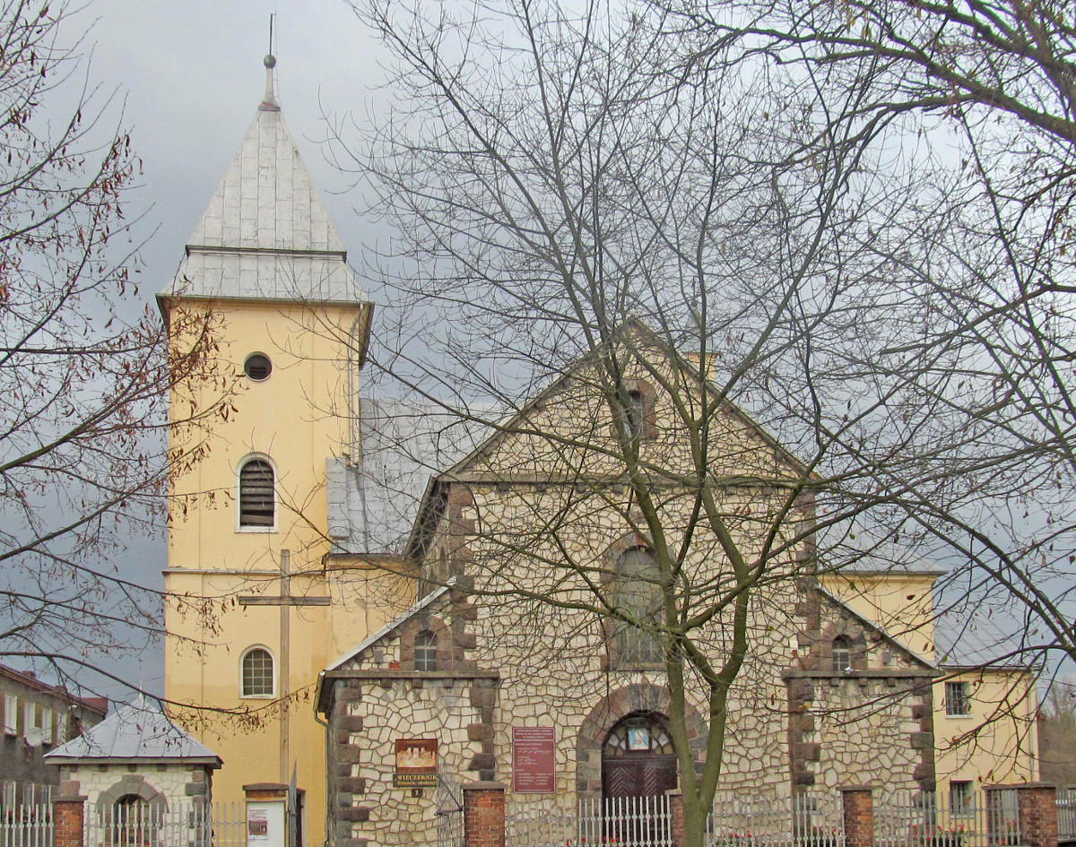 Kości&oacute;ł w Wąsoszu