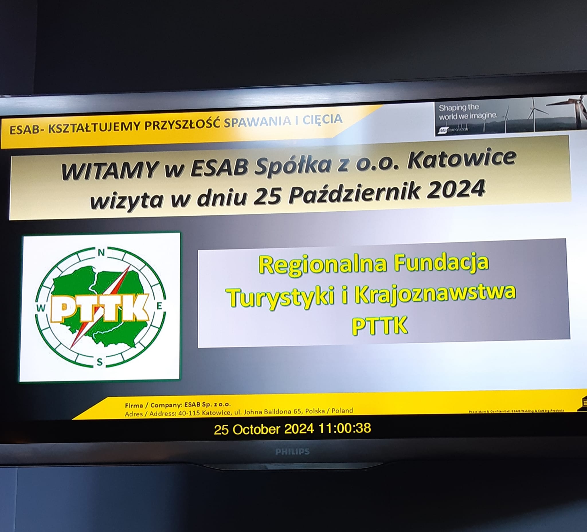 es2